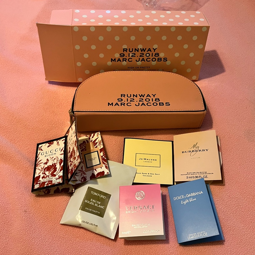 Marc Jacobs Pink Runway Pouch ONLYin Box (not the makeup) + NEW Perfume Samples